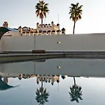 Kazar Hotel