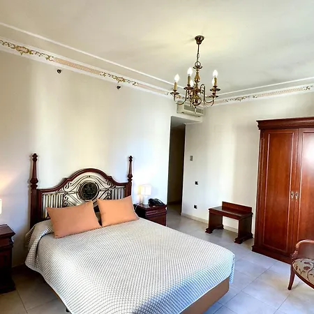 Hotel Kazar 4*