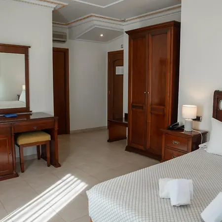 Kazar Hotel 4*