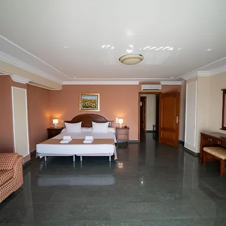 Hotel Kazar 4*
