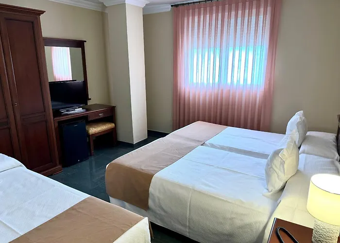 Hotel Kazar 4*