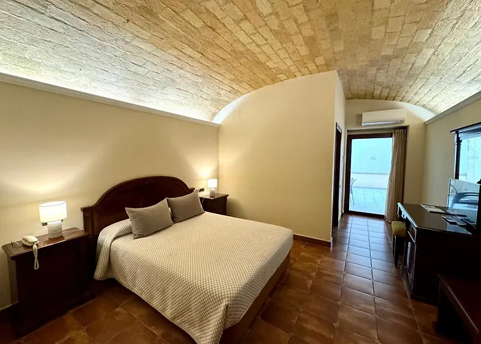 Kazar Hotel 4*